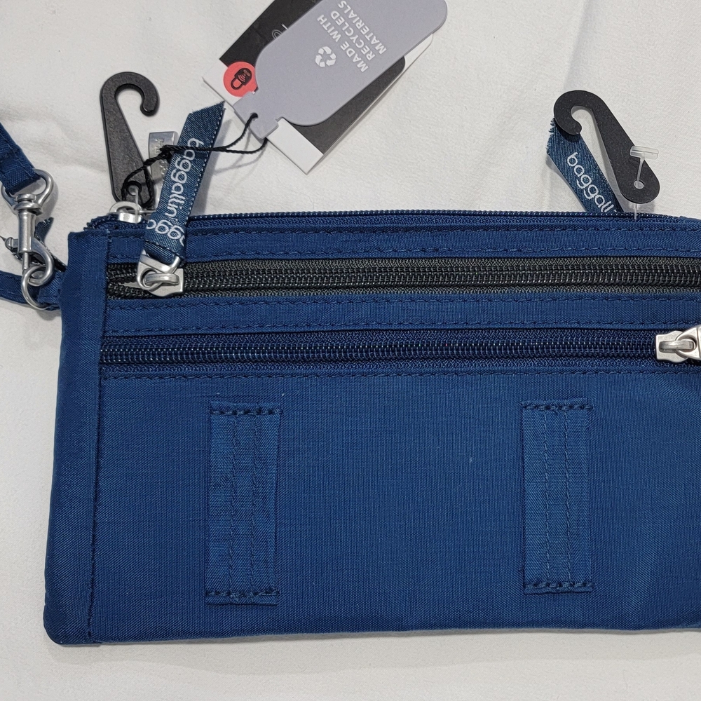 Baggallini Blue RFID Wristlet/Belt Bag with Multiple Compartments - Picture 3 of 5